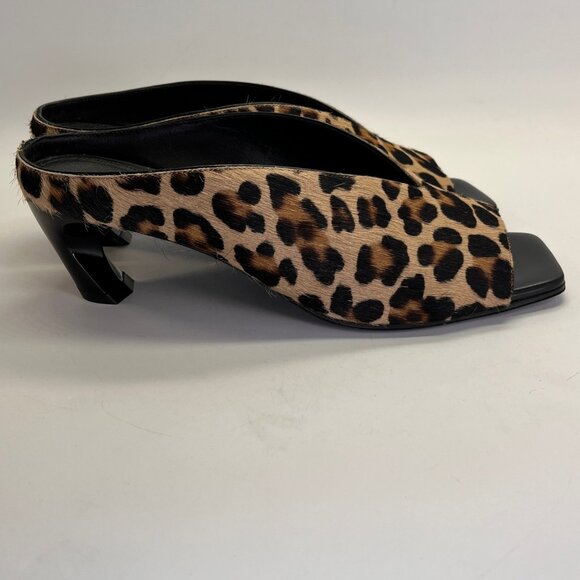 Alexander McQueen Leopard Calf Hair Mules Size 38 Open Square Toe Slip-On - Picture 15 of 16